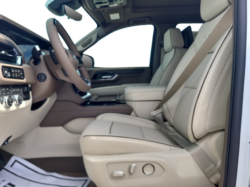 2026 GMC Yukon Denali - Photo 11