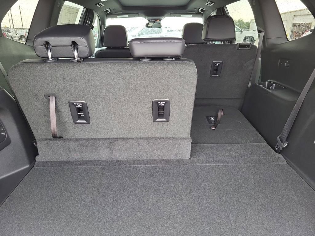 2025 GMC Acadia Elevation - Photo 25