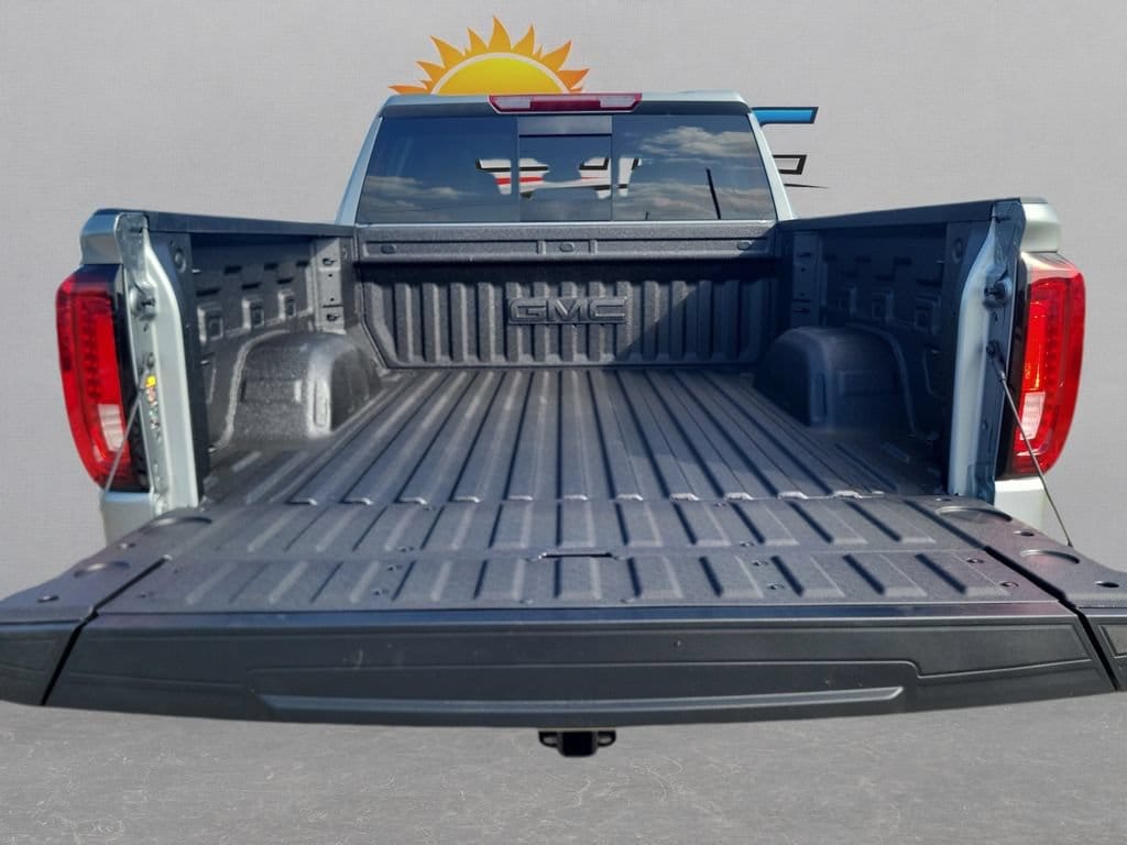2026 GMC Sierra 1500 SLT - Photo 23