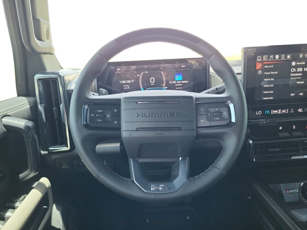 2026 GMC HUMMER EV 2X - Photo 13