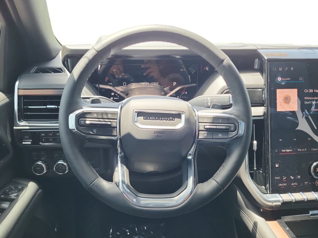 2026 GMC Yukon Denali - Photo 13
