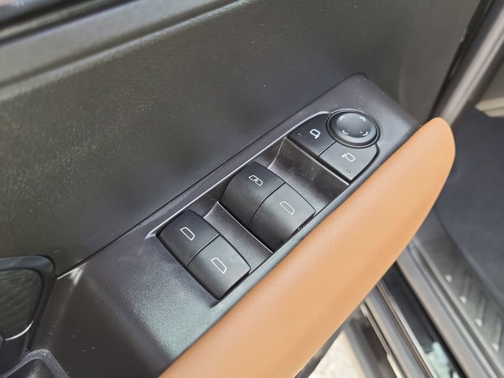2025 GMC Canyon AT4 - Photo 13