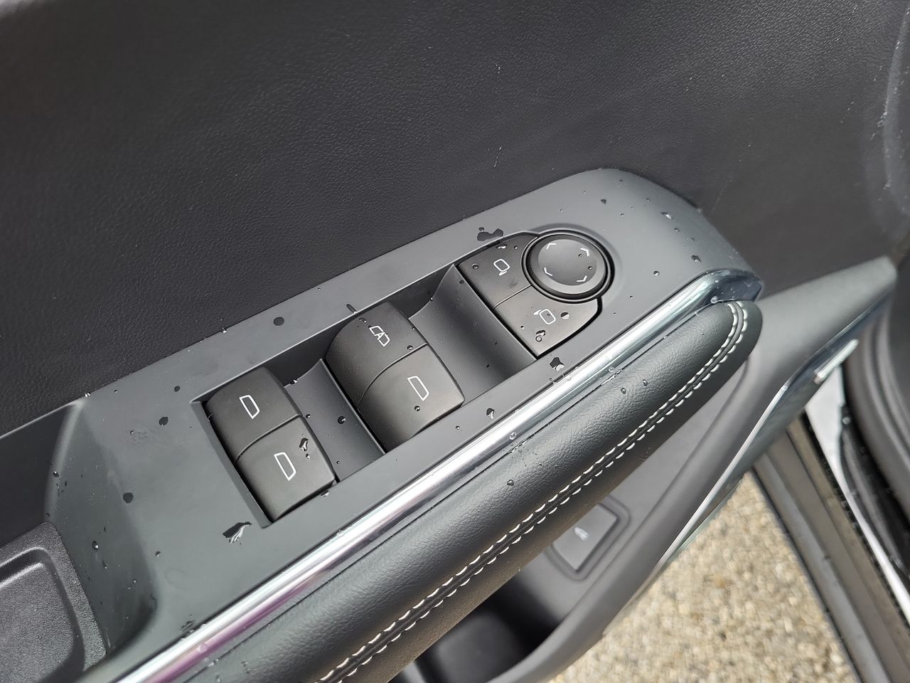 2025 GMC Acadia Elevation - Photo 40