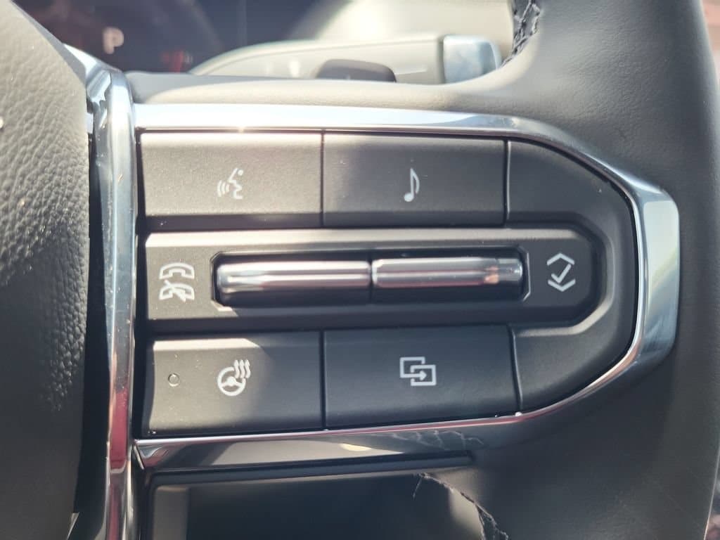 2026 GMC Yukon Denali - Photo 20