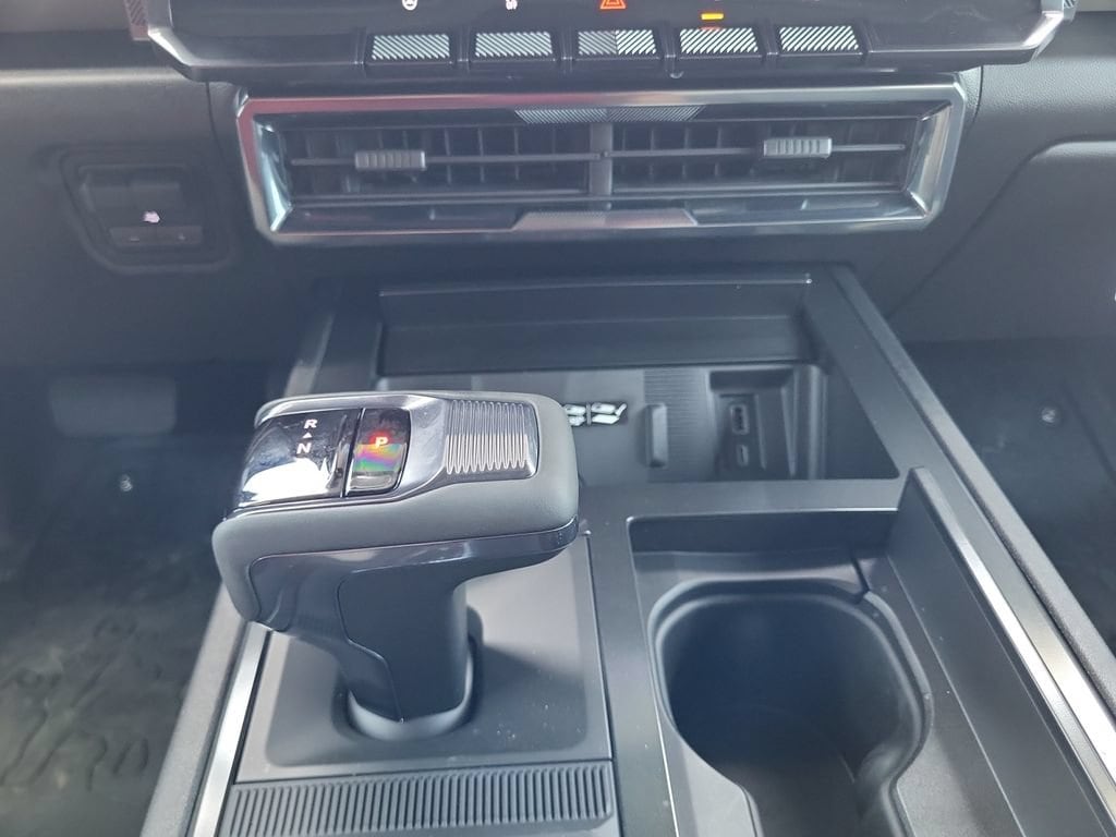 2026 GMC HUMMER EV 2X - Photo 18