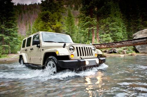 2011 Jeep Wrangler Unlimited Fording a Stream