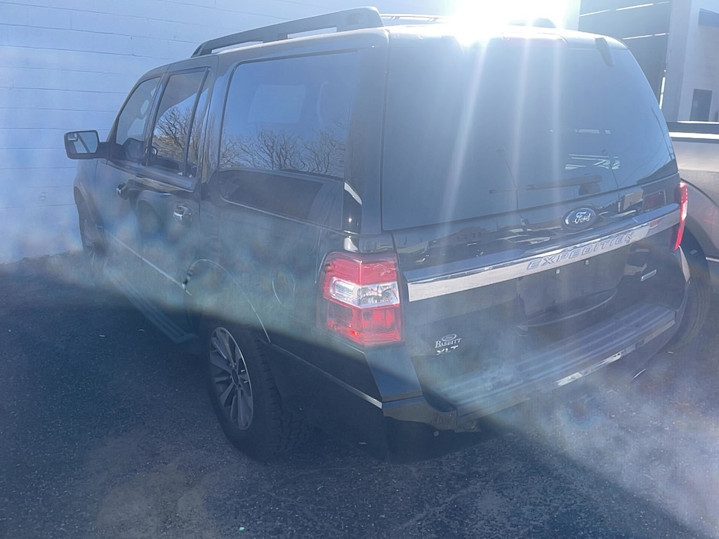 Used 2017 Ford Expedition XLT SUV