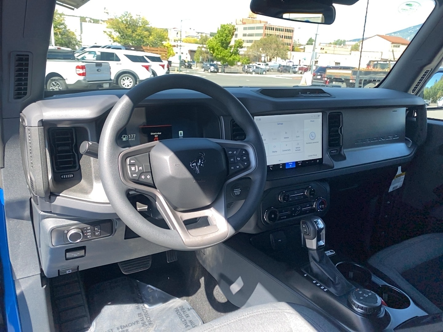 2025 Ford Bronco 2-Door Base - Photo 8