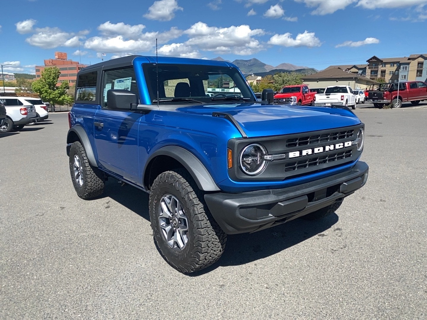 2025 Ford Bronco 2-Door Base's photo