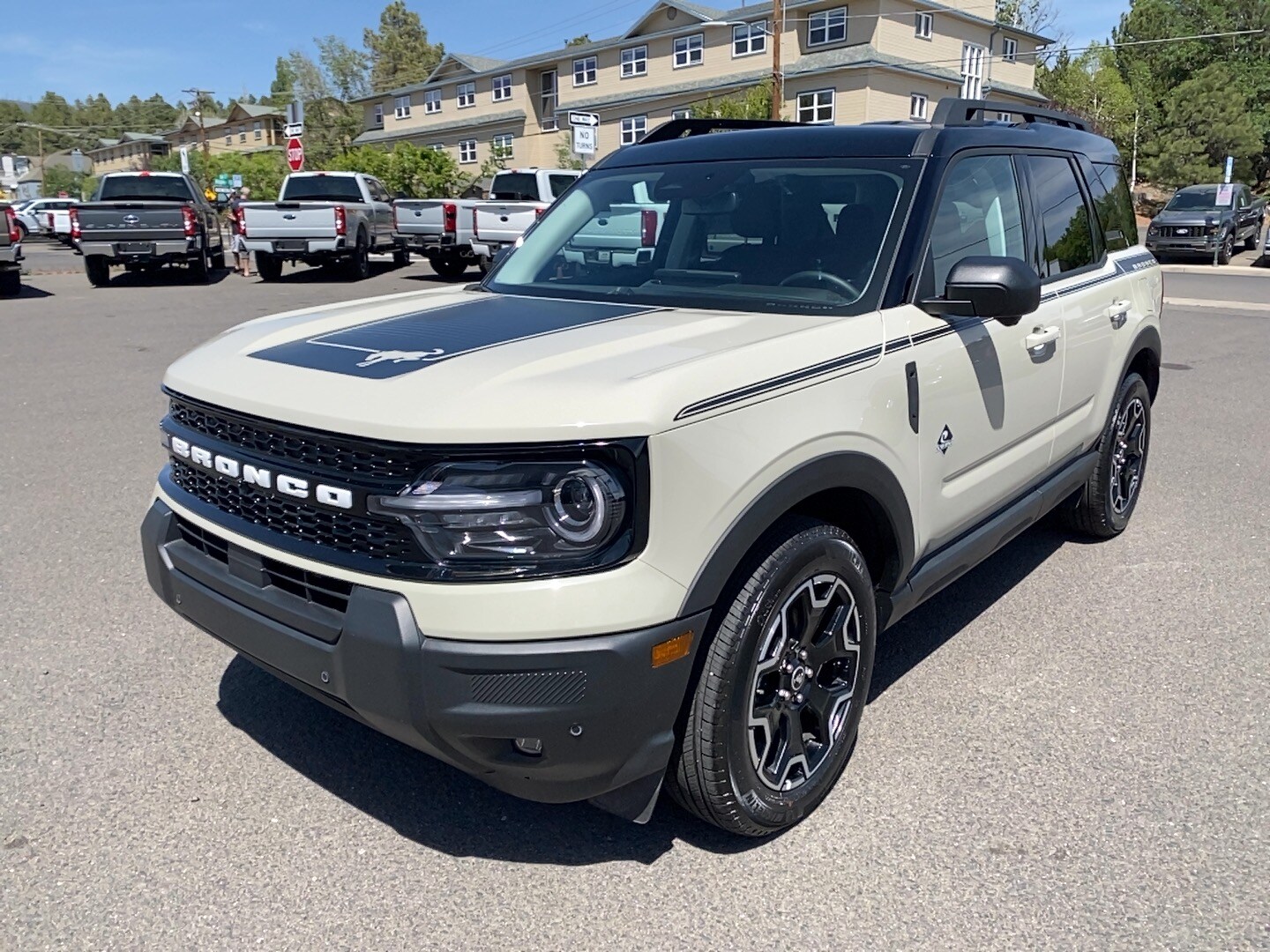 2025 Ford Bronco Sport Outer Banks - Photo 2