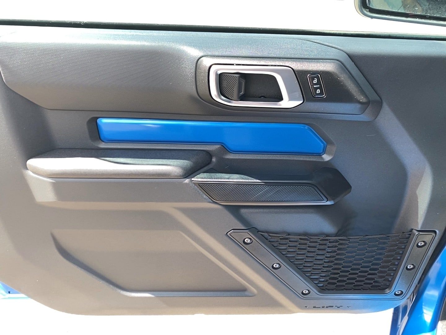 2025 Ford Bronco 2-Door Base - Photo 25
