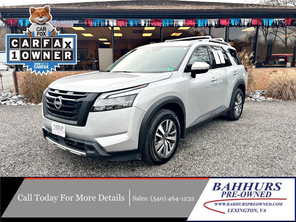 2023 Nissan Pathfinder SL's photo