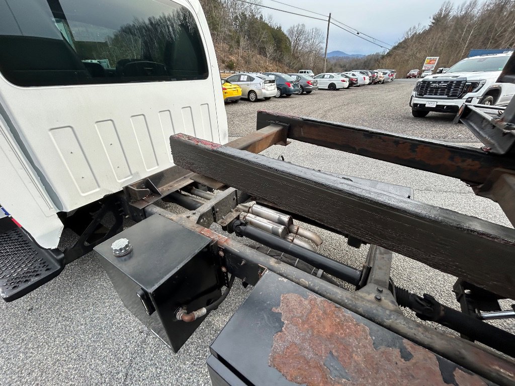 2007 GMC C5500 - Photo 25