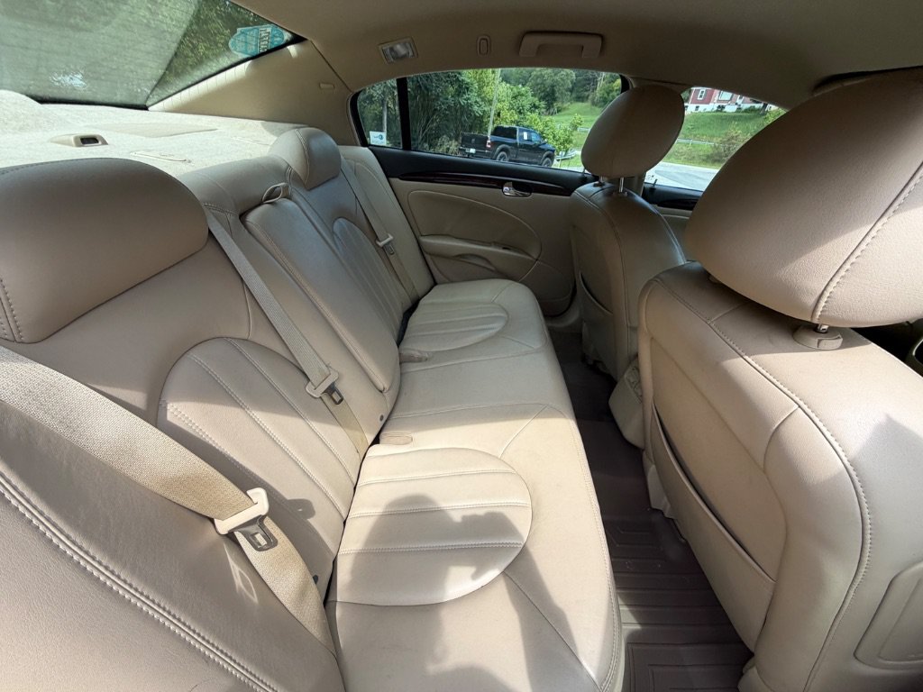 2010 Buick Lucerne CXL - Photo 15