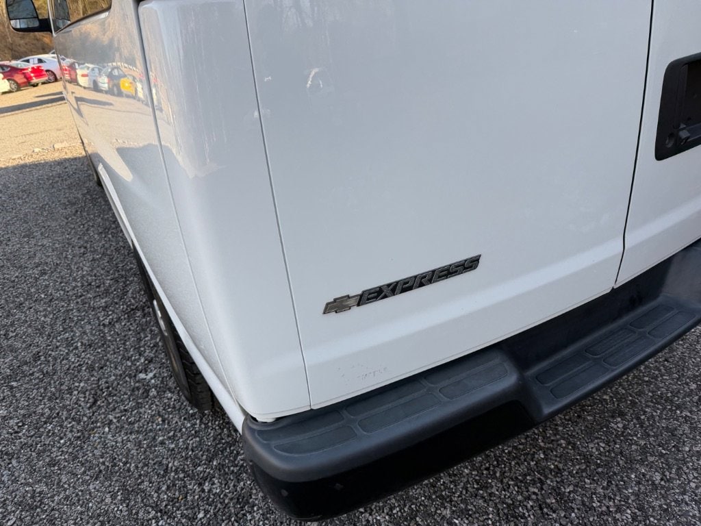 2019 Chevrolet Express Passenger LS - Photo 13