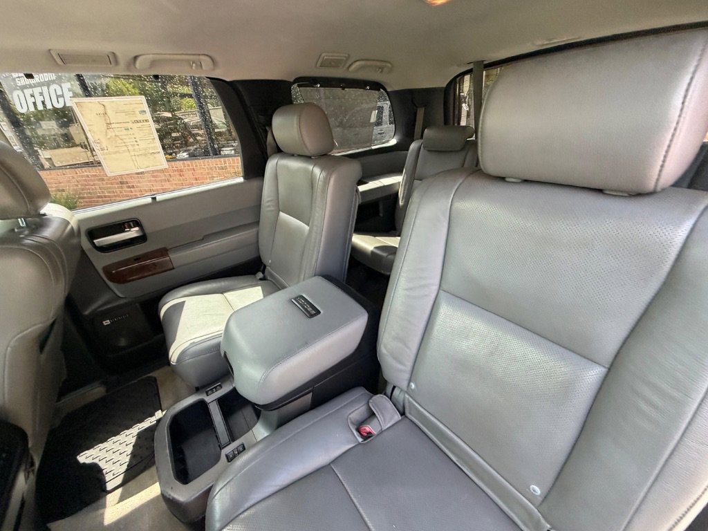 2010 Toyota Sequoia Platinum - Photo 23