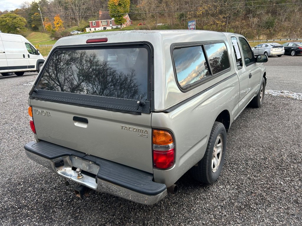 2001 Toyota Tacoma SR5 XtraCab photo 2
