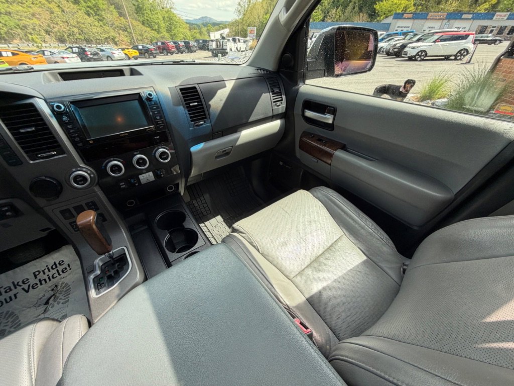 2010 Toyota Sequoia Platinum - Photo 18