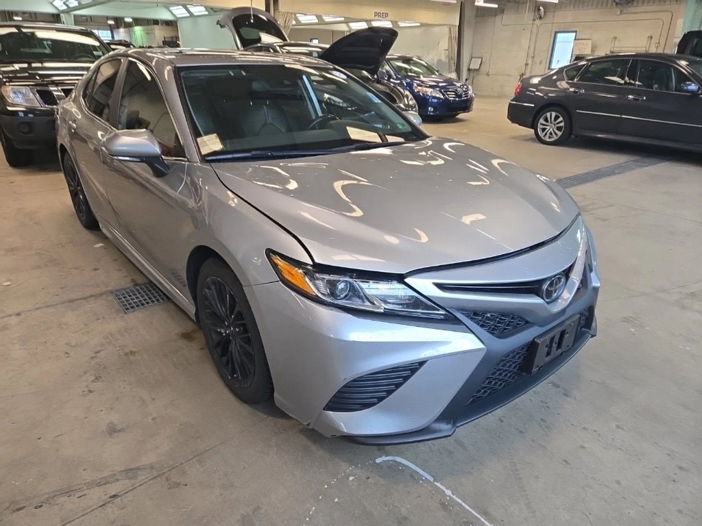 Used 2019 Toyota Camry SE SE Auto