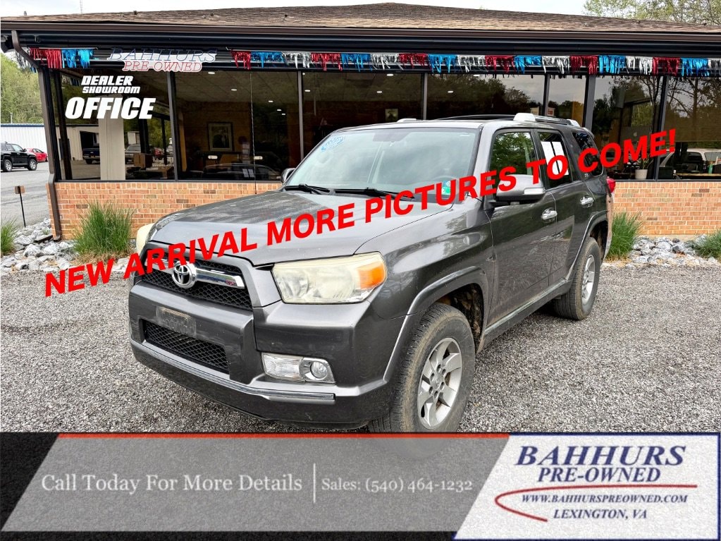 2010 Toyota 4Runner SR5 4x4 V6's photo