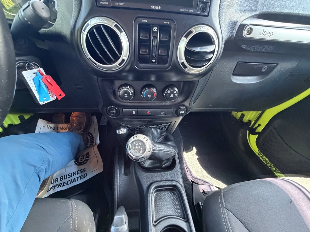 2016 Jeep Wrangler Unlimited Sahara - Photo 27