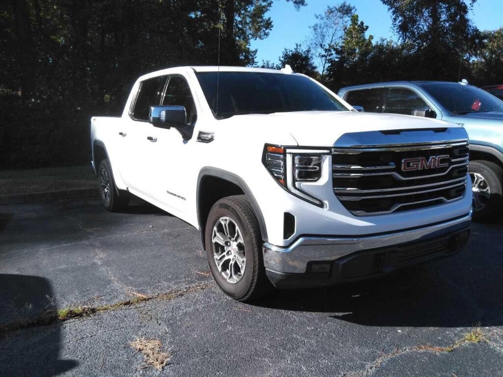 Used 2025 GMC Sierra 1500 SLT 4WD Crew Cab 147 SLT