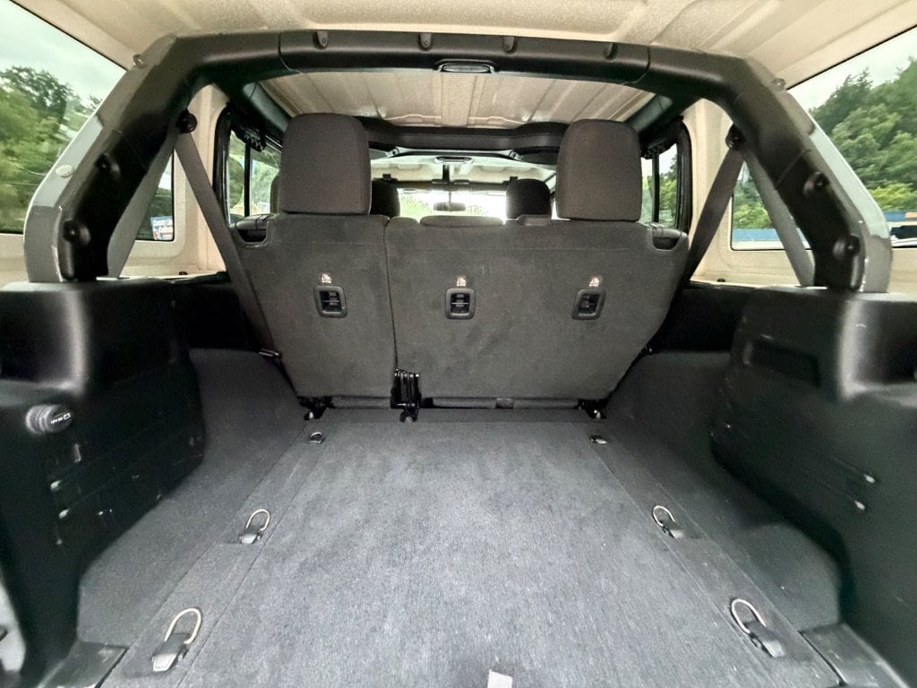 2021 Jeep Wrangler Unlimited Rubicon - Photo 13