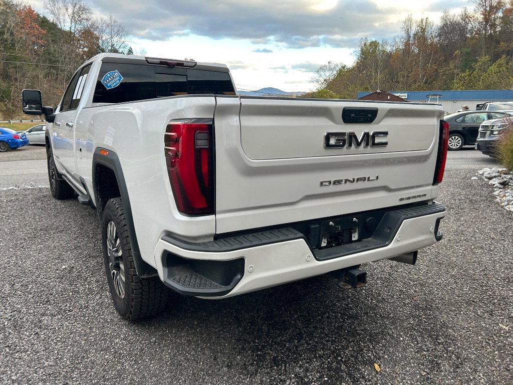 2024 Gmc Sierra 3500 HD Denali Ultimate photo 2