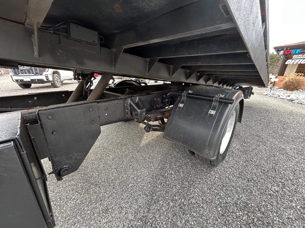 2007 GMC C5500 - Photo 24