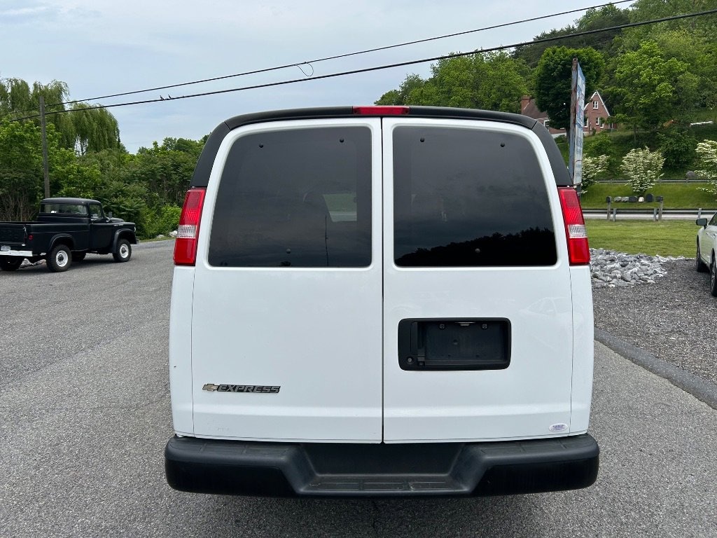 Used 2019 Chevrolet Express Passenger LS RWD 2500 135 LS