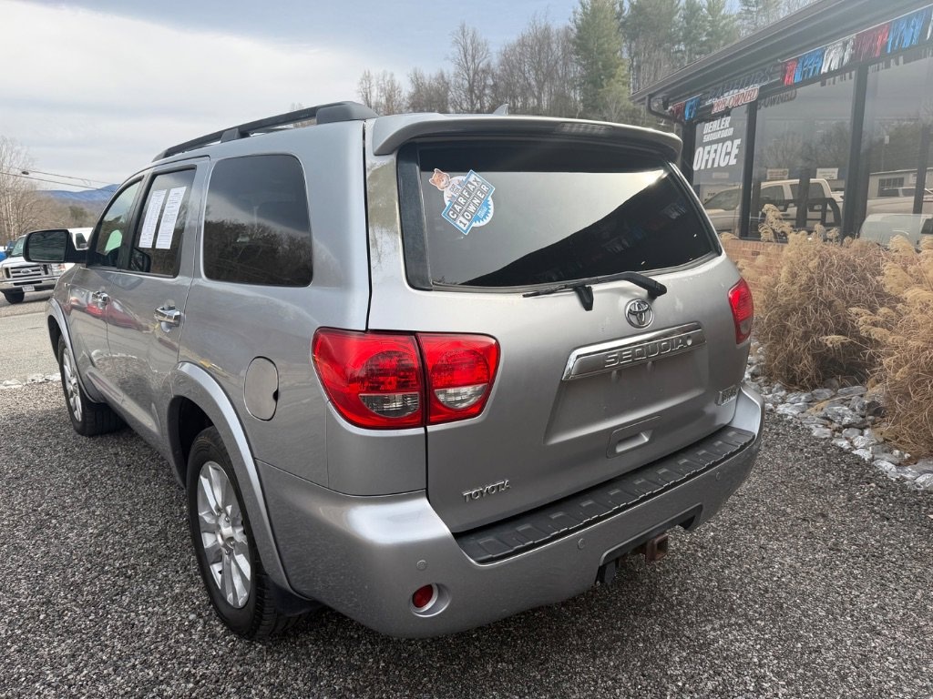 Used 2010 Toyota Sequoia Platinum RWD LV8 6-Spd AT Platinum