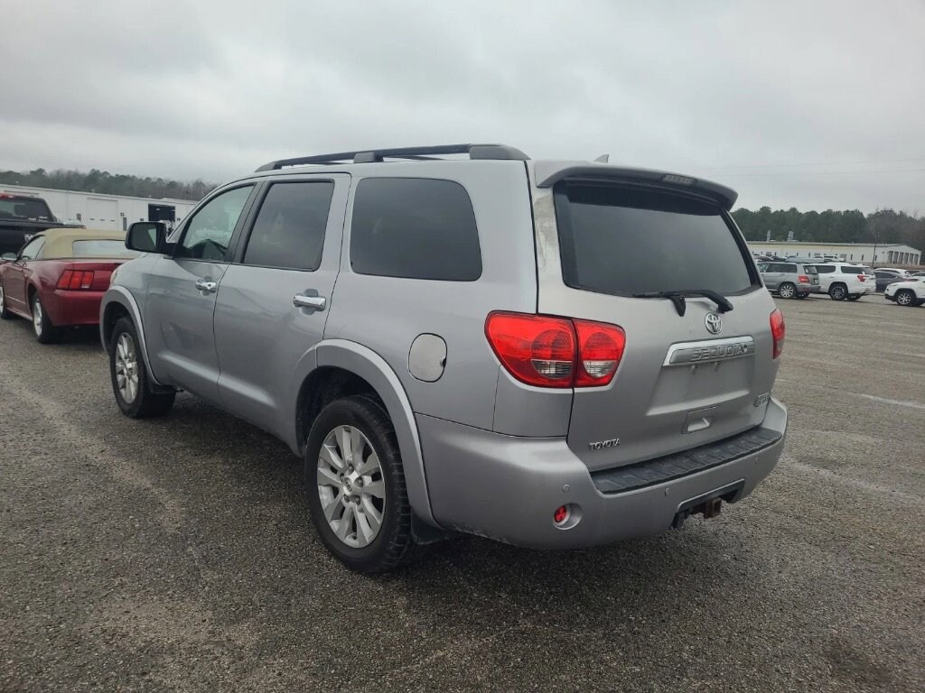 Used 2010 Toyota Sequoia Platinum RWD LV8 6-Spd AT Platinum