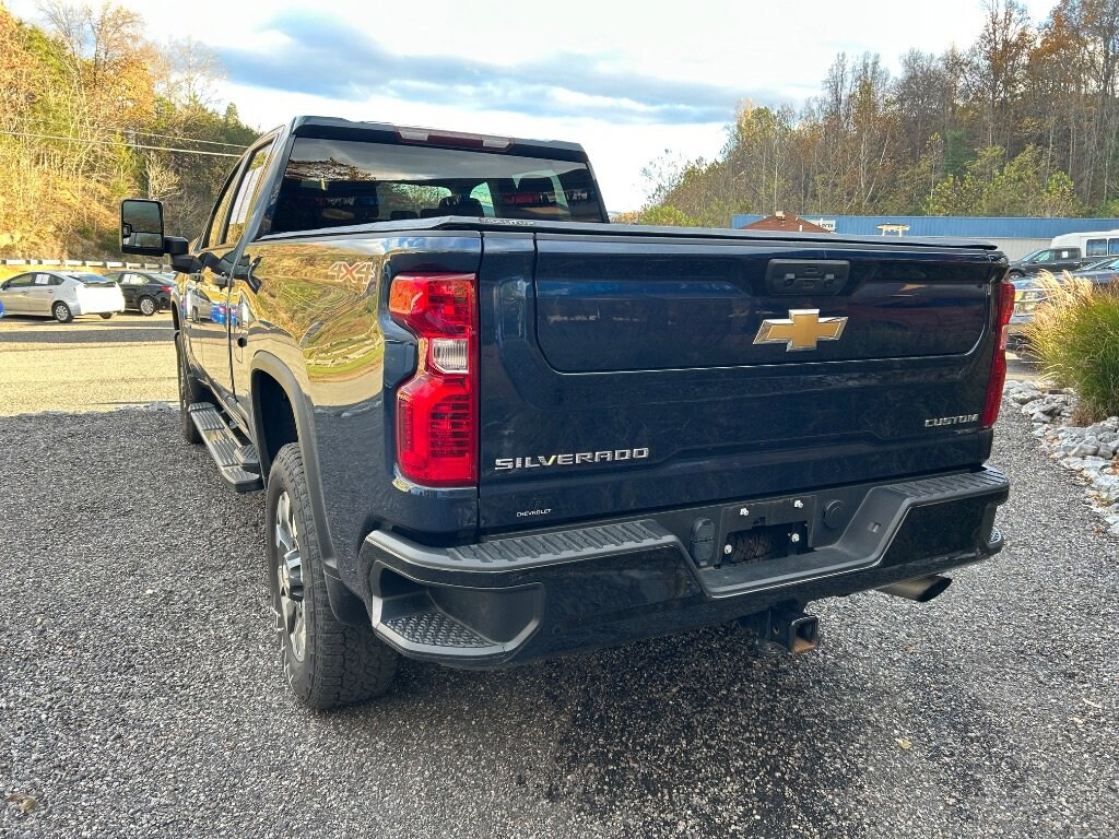 Used 2022 Chevrolet Silverado 2500HD Custom 4WD Crew Cab 159 Custom