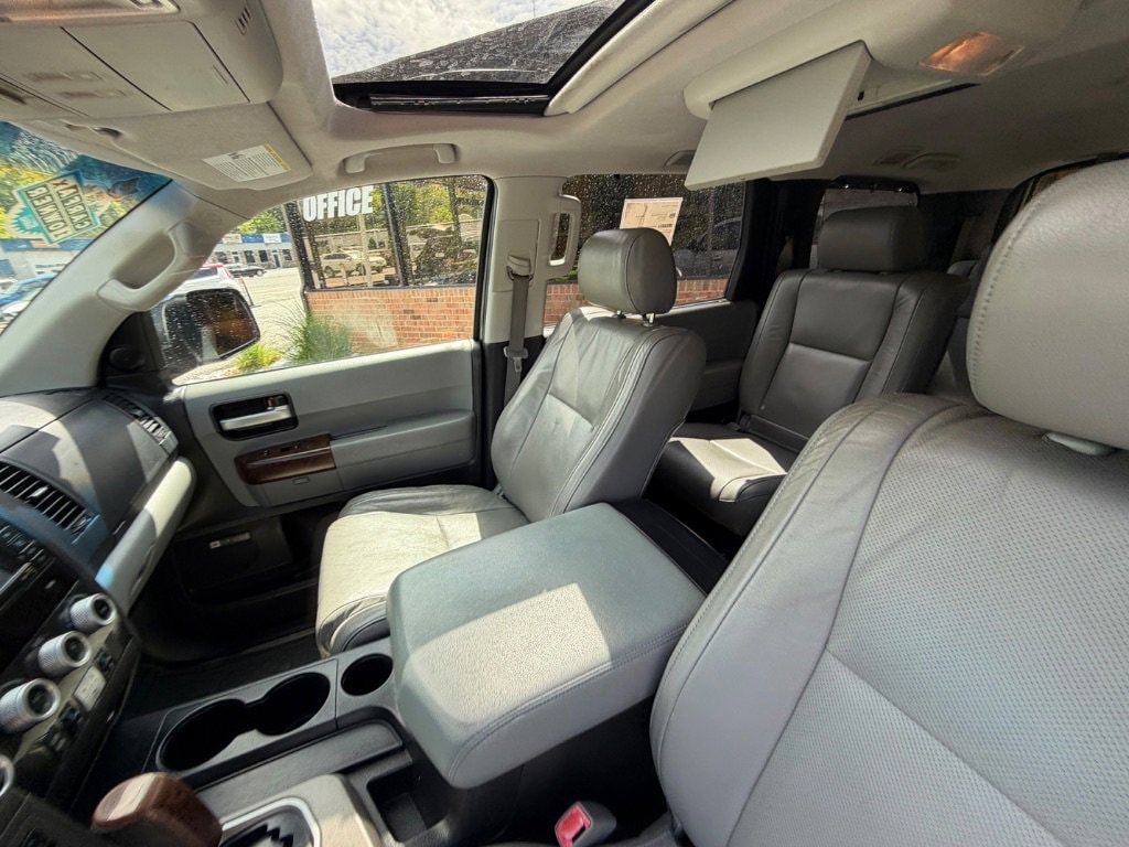 2010 Toyota Sequoia Platinum - Photo 25