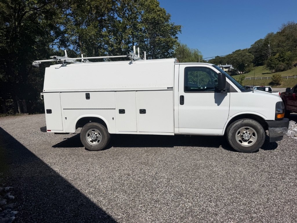 Used 2018 Chevrolet Express Commercial Cutaway Express 3500 Van