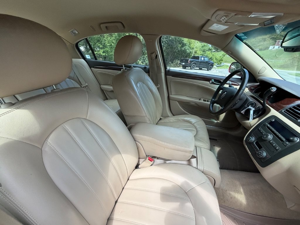 2010 Buick Lucerne CXL - Photo 20