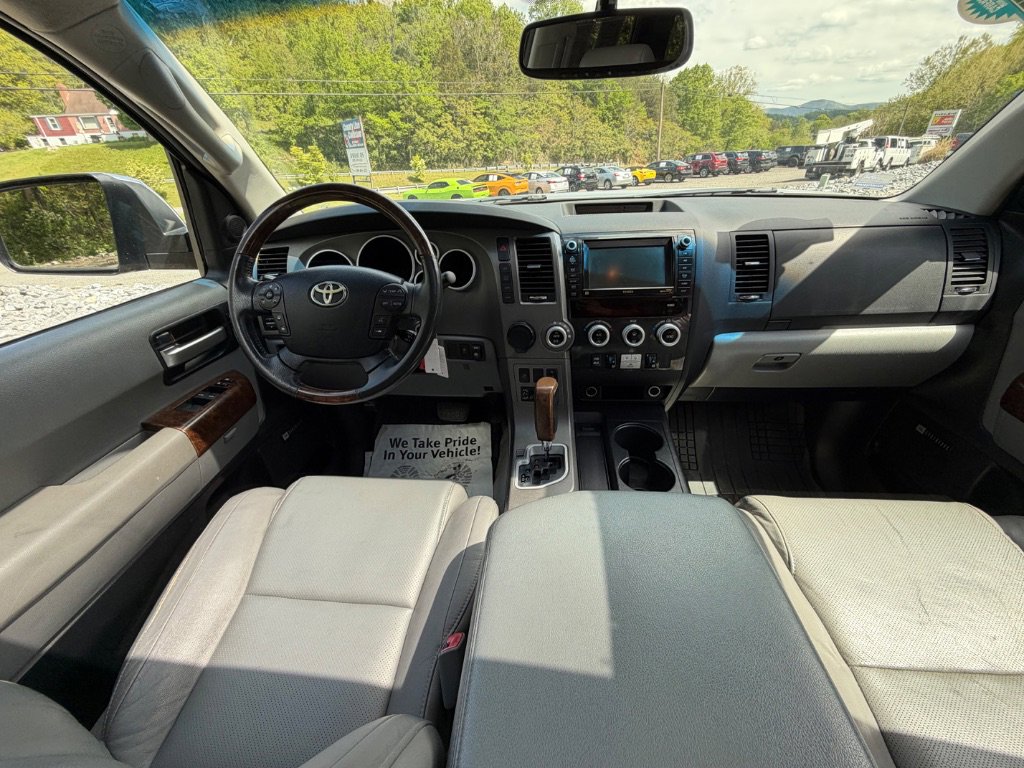2010 Toyota Sequoia Platinum - Photo 17