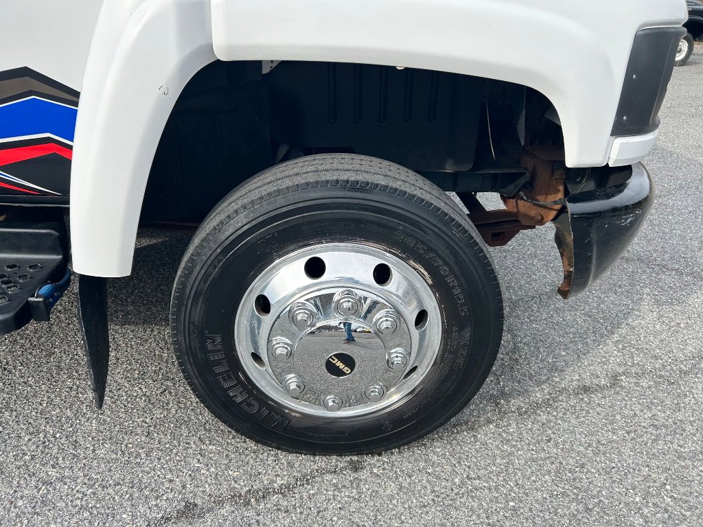 2007 GMC C5500 - Photo 17