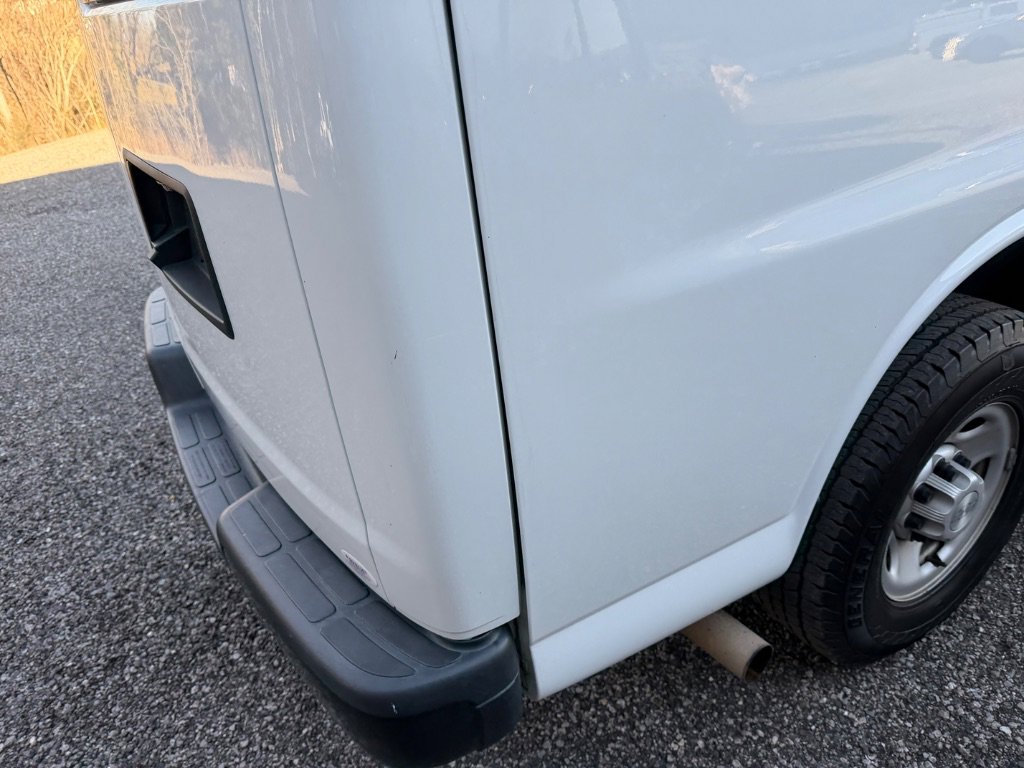 2019 Chevrolet Express Passenger LS - Photo 12