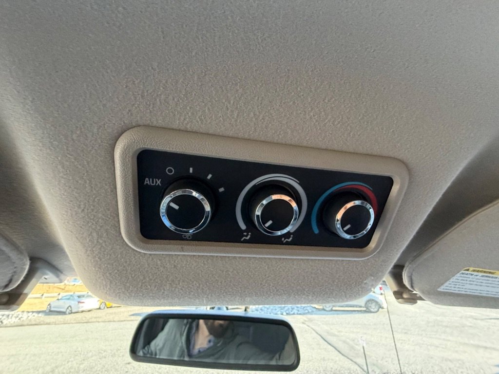 2019 Chevrolet Express Passenger LS - Photo 24