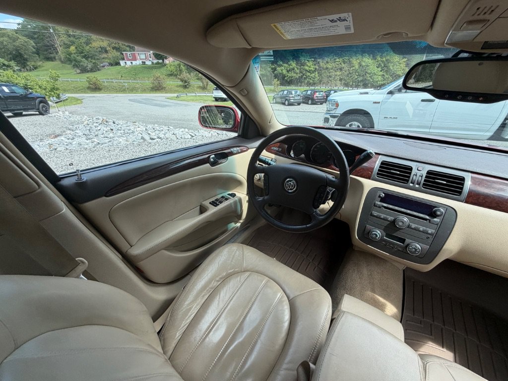 2010 Buick Lucerne CXL - Photo 18