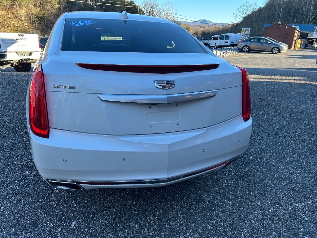 Used 2016 Cadillac XTS Luxury Collection Sedan