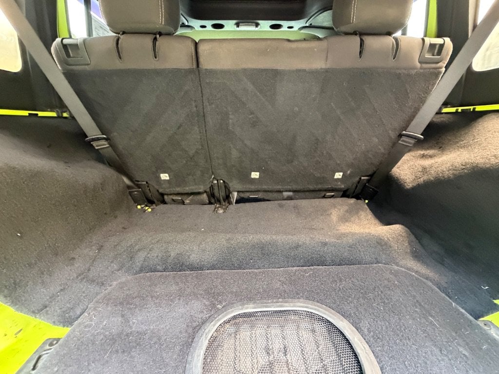 2016 Jeep Wrangler Unlimited Sahara - Photo 17