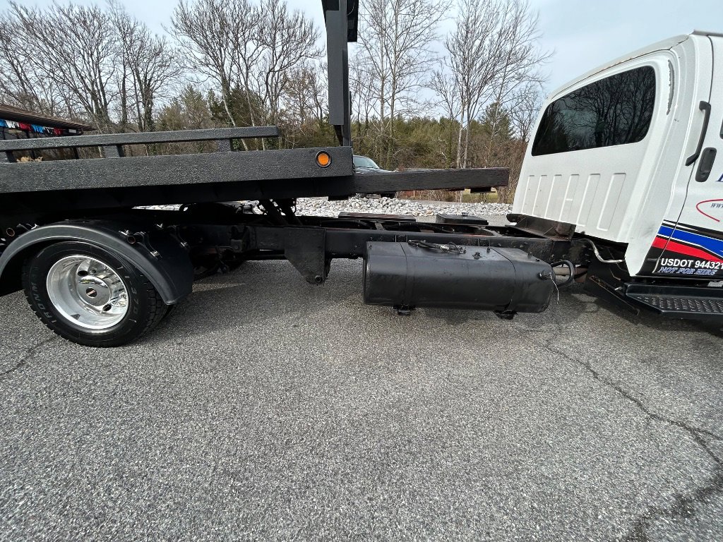 2007 GMC C5500 - Photo 28