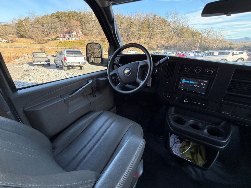 2019 Chevrolet Express Passenger LS - Photo 19