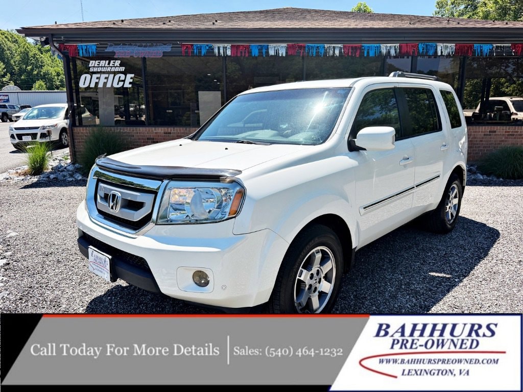 2011 Honda Pilot Touring 4WD w/ NAVI and RES's photo