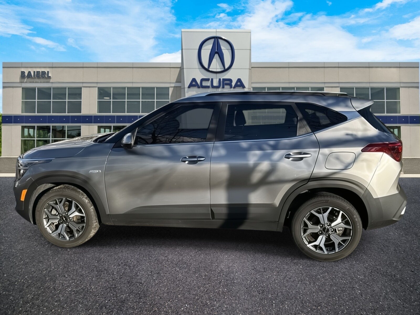 2023 Kia Seltos EX photo 3