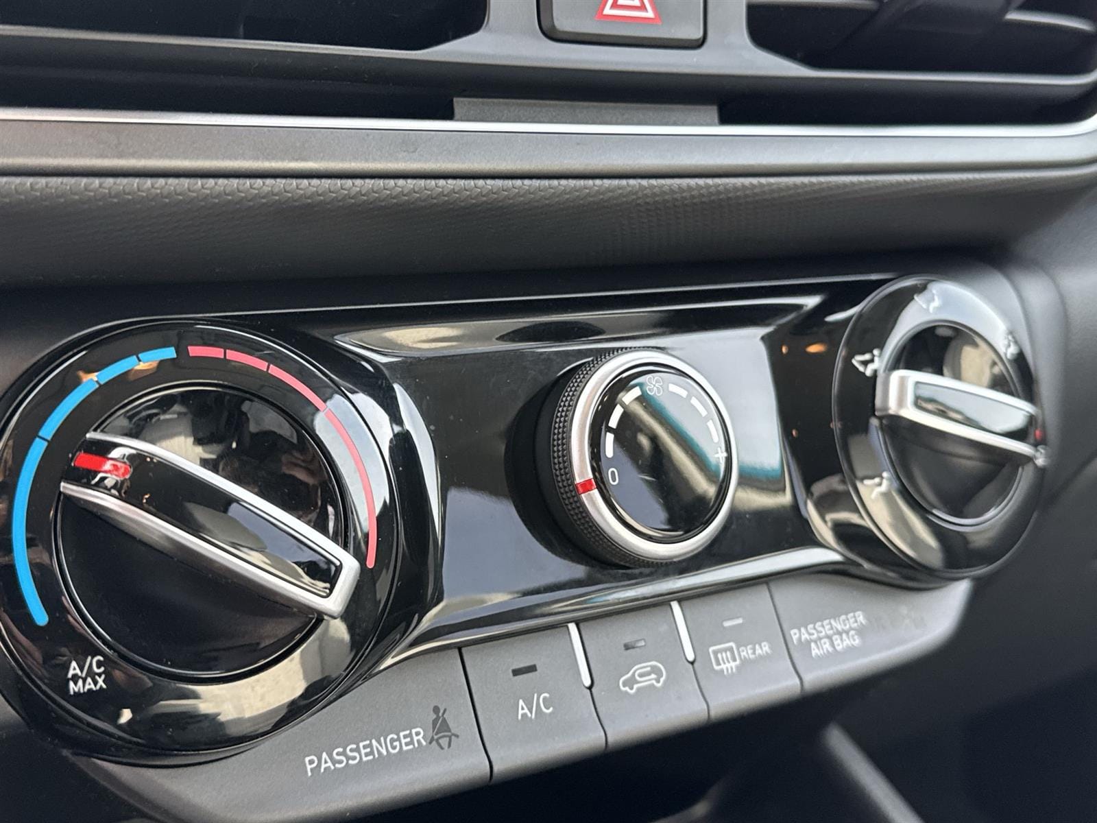 Thumbnail: 2023 Hyundai Kona - 31