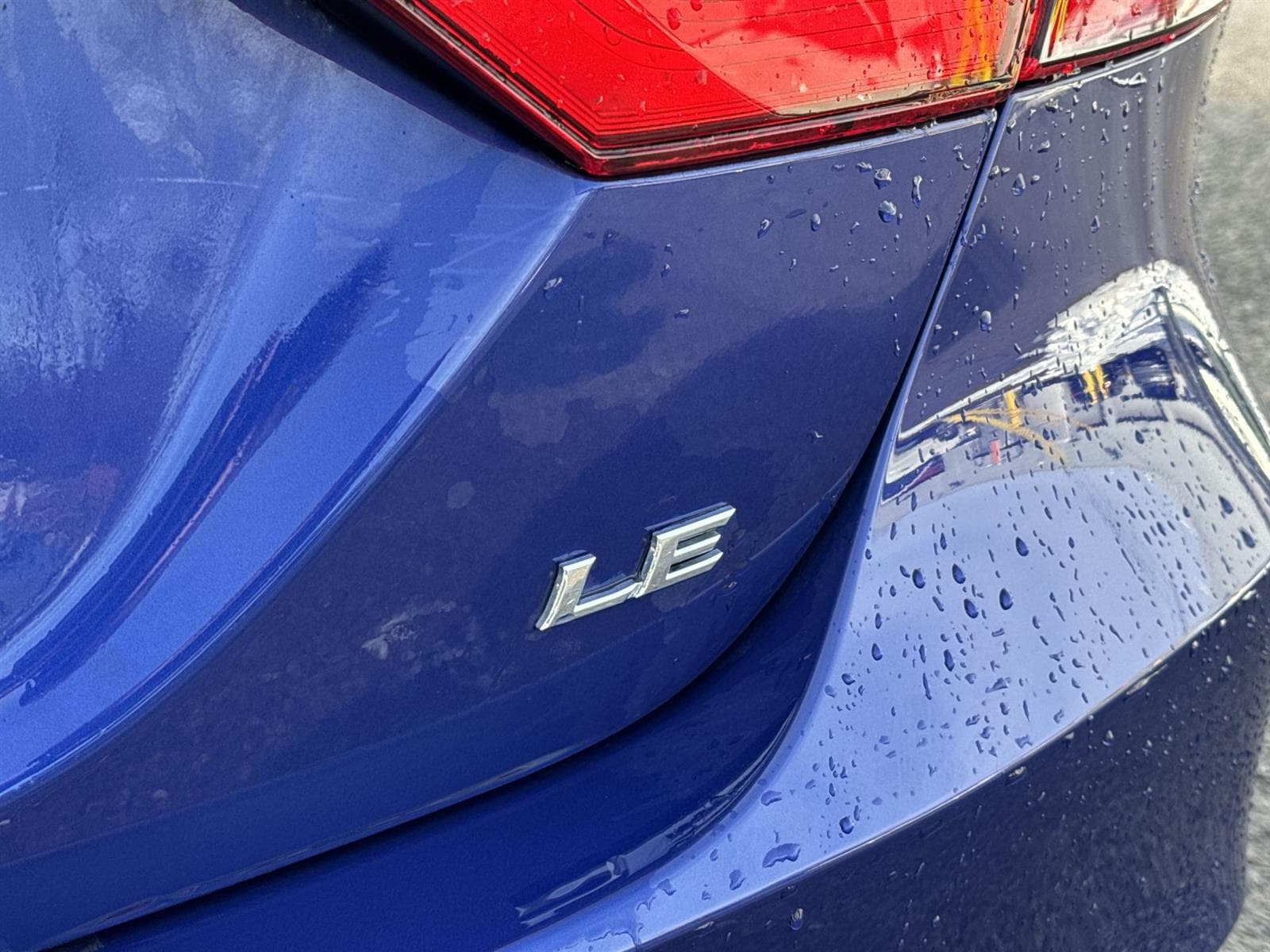 Thumbnail: 2018 Toyota Camry - 17