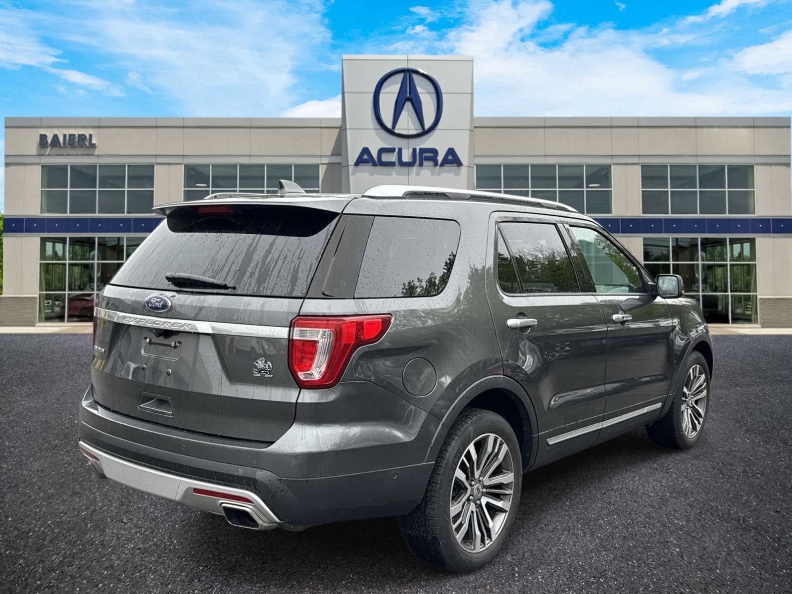 Thumbnail: 2017 Ford Explorer - 5